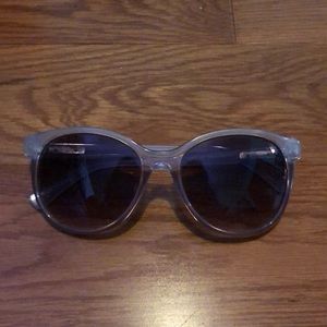 Clear frame sunglasses
